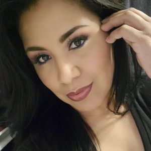 Meet your Posher, Veronica